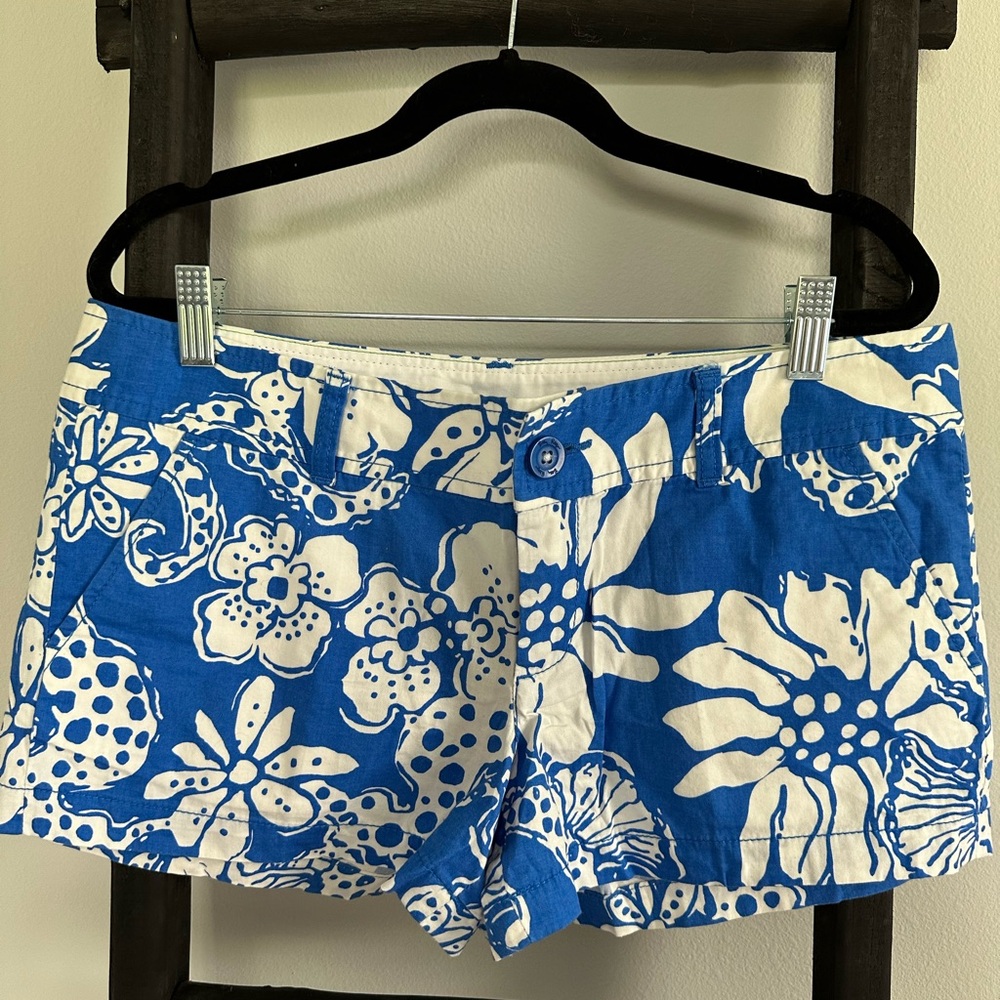 Lilly Pulitzer seahorse Walsh shorts 3” inseam
